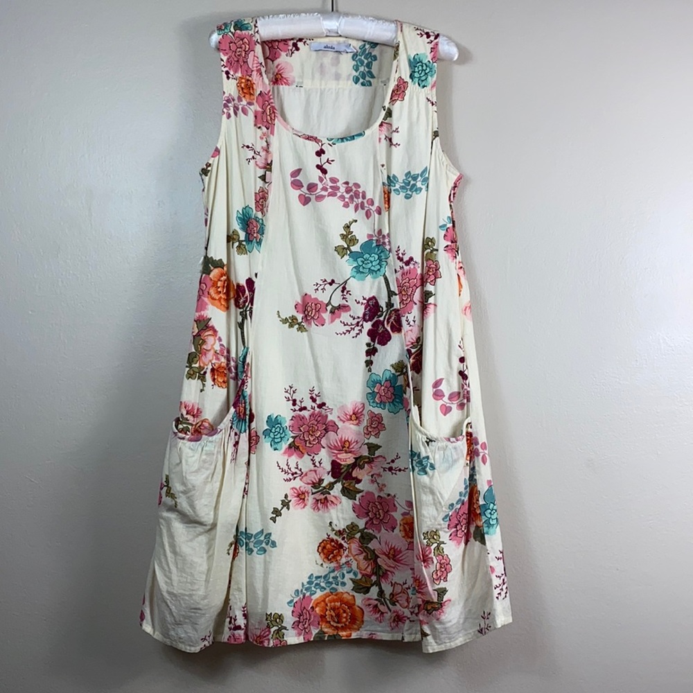 Almia cream & floral pattern deep pocket moomoo 44